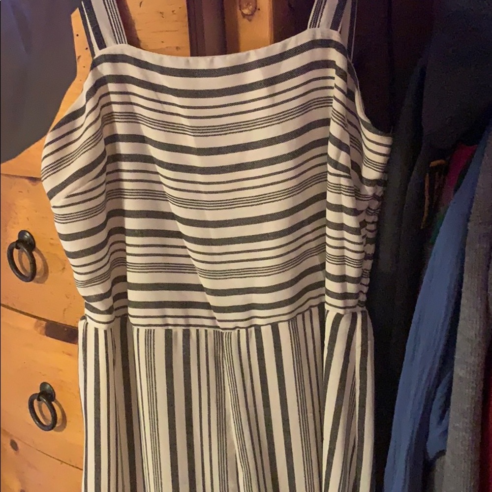 Jumpsuit - Picture 4 of 4